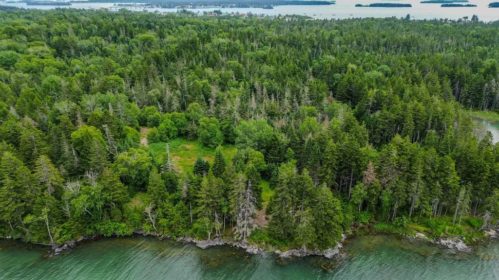 94 Vernas Lane Jonesport ME 04649
