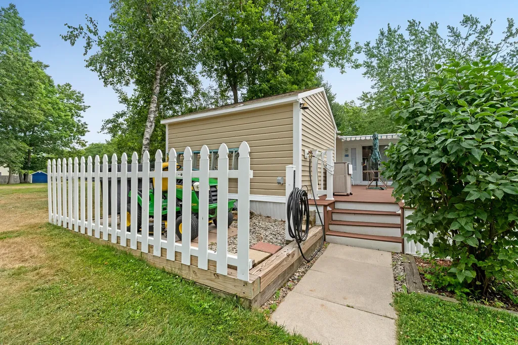 1 Robinson Way Kennebunk ME 04043