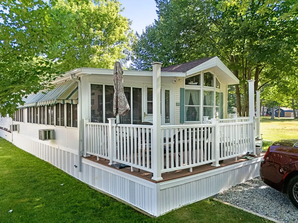 1 Robinson Way Kennebunk ME 04043