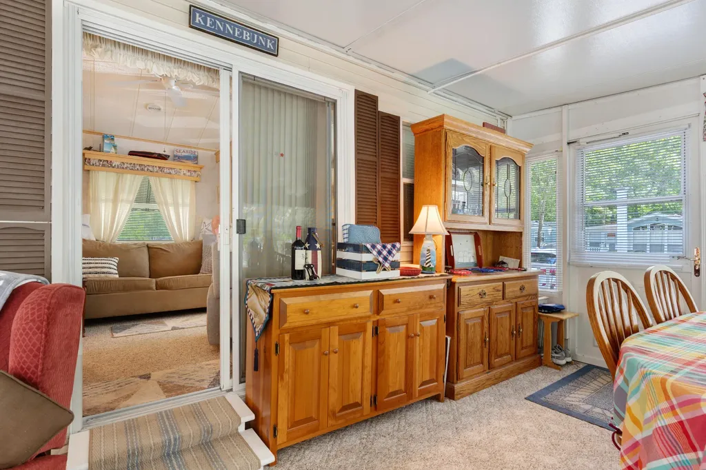 1 Robinson Way Kennebunk ME 04043