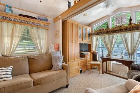 1 Robinson Way Kennebunk ME 04043