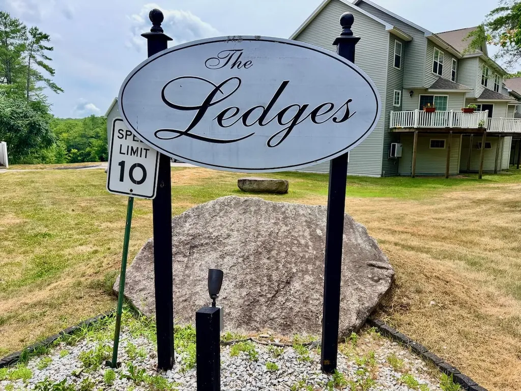 14 Ledges Court Lewiston ME 04240