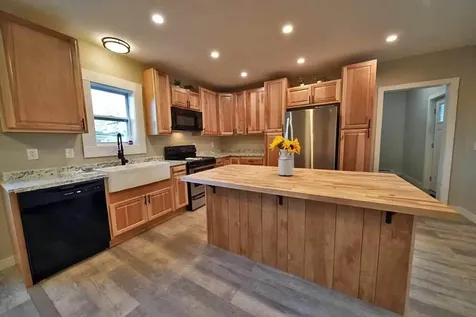 10 Kelleran Street Houlton ME 04730