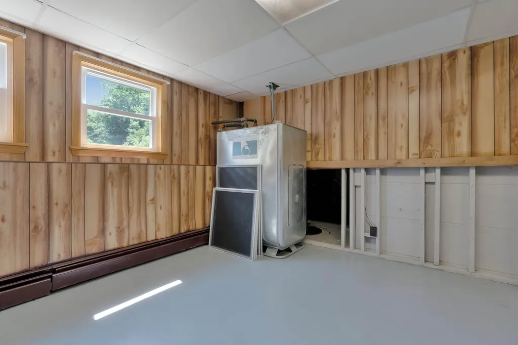 19 Crystal Lane Cumberland ME 04021