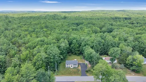 19 Crystal Lane Cumberland ME 04021
