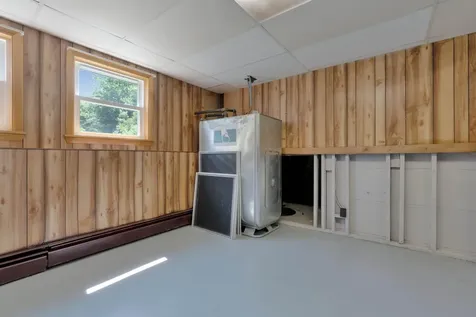 19 Crystal Lane Cumberland ME 04021