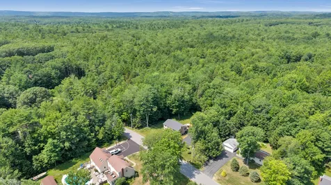 19 Crystal Lane Cumberland ME 04021