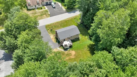 19 Crystal Lane Cumberland ME 04021