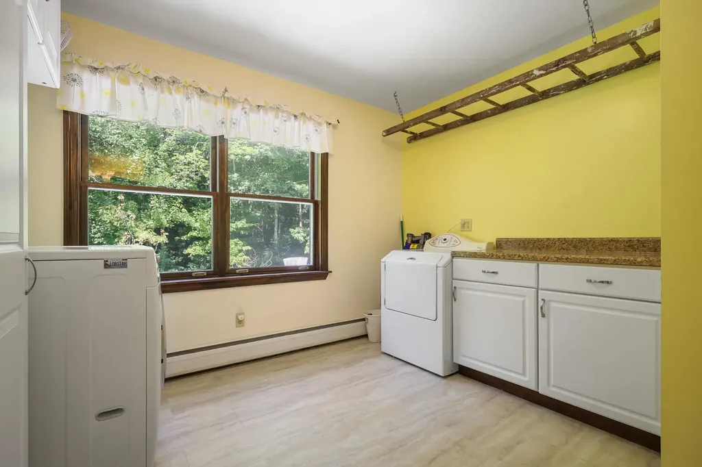 352 Madawaska Avenue Pittsfield ME 04967