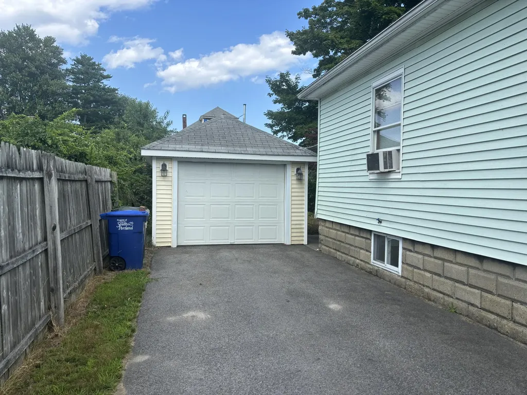 20 Kelley Street South Portland ME 04106