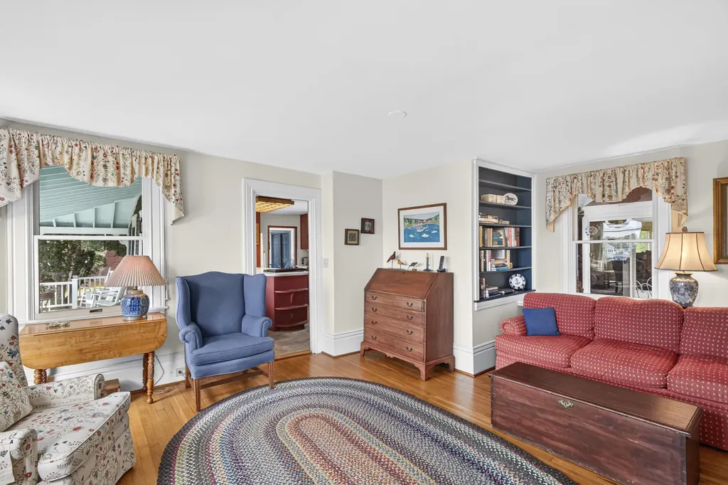 133 Western Avenue Boothbay Harbor ME 04538