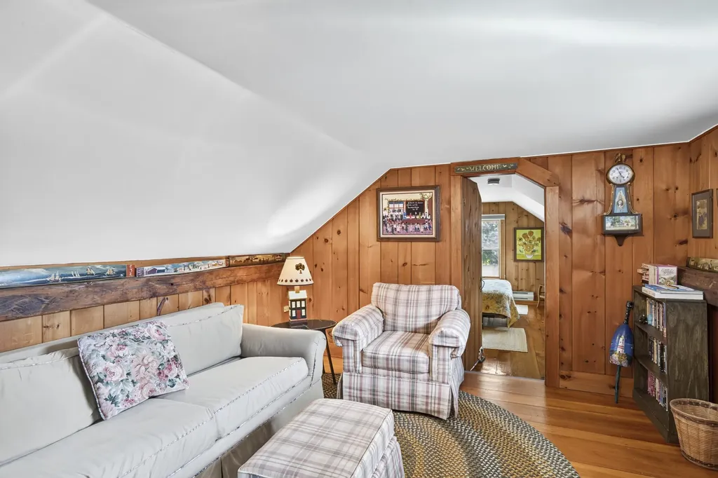 133 Western Avenue Boothbay Harbor ME 04538