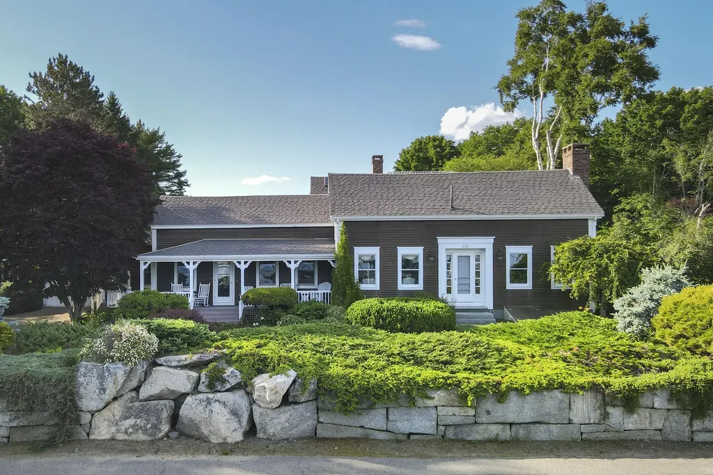 133 Western Avenue Boothbay Harbor ME 04538