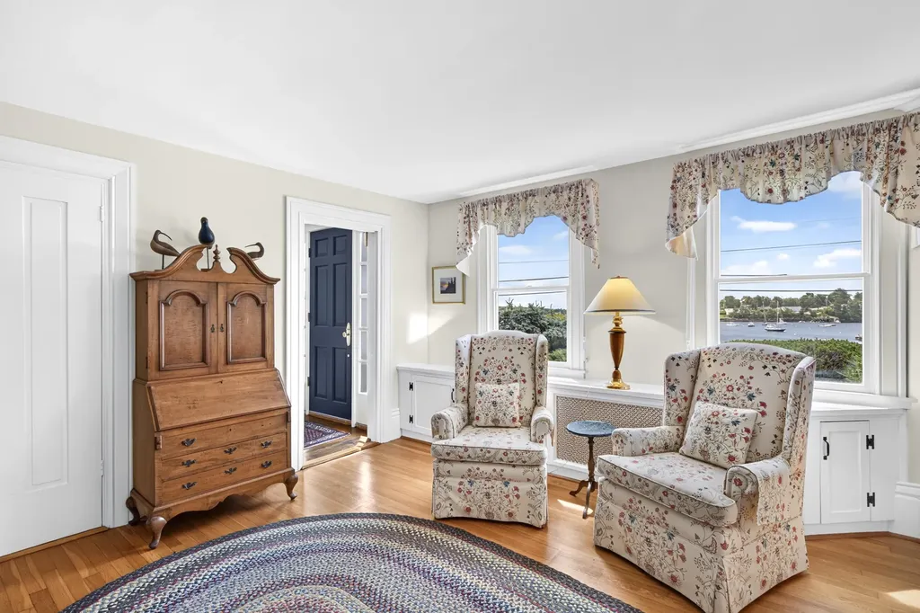 133 Western Avenue Boothbay Harbor ME 04538