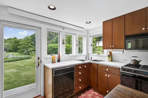 133 Western Avenue Boothbay Harbor ME 04538