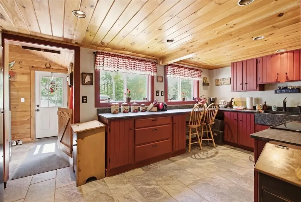 292 N Bridgton Road Bridgton ME 04009