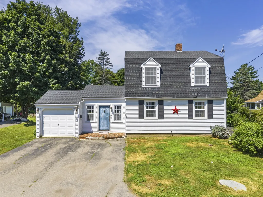 5 Pine Street Augusta ME 04330