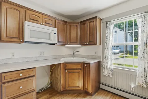 5 Pine Street Augusta ME 04330