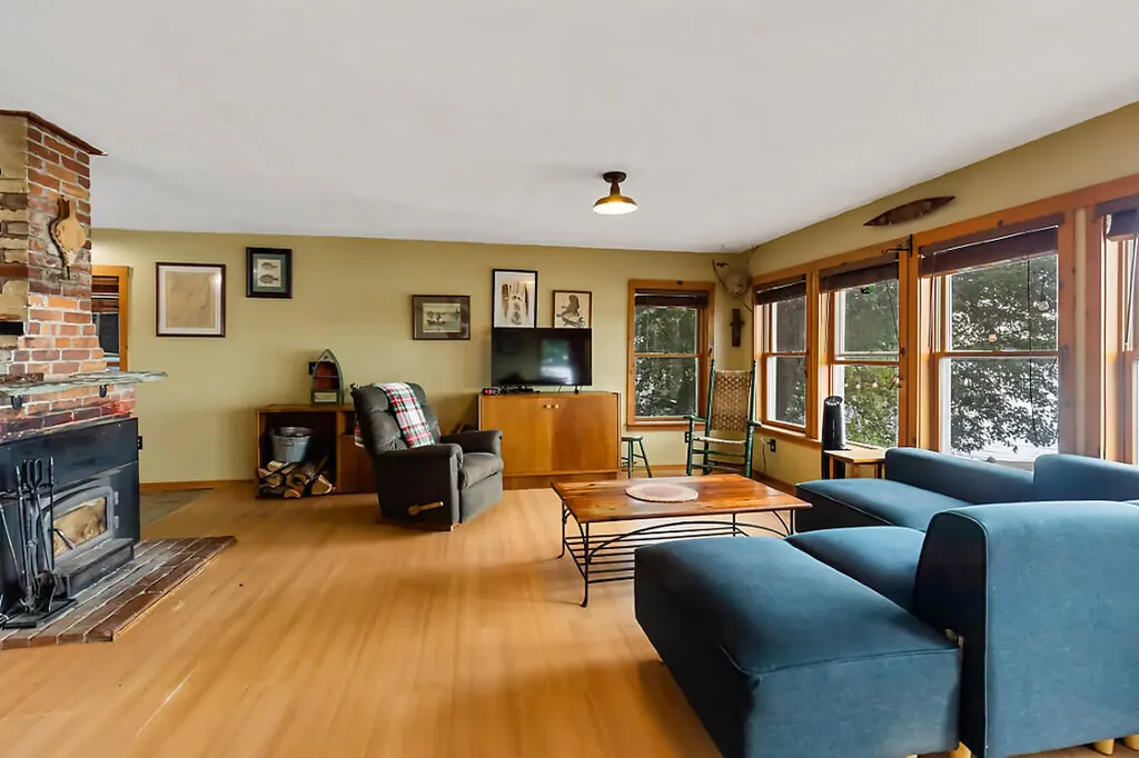 15 Spring Cove Lane Gardiner ME 04345