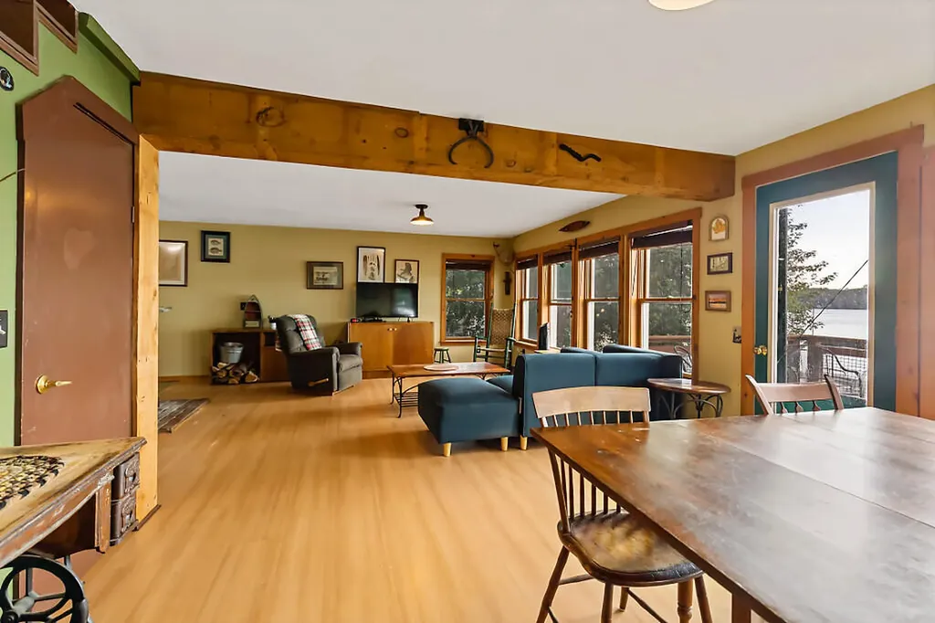 15 Spring Cove Lane Gardiner ME 04345
