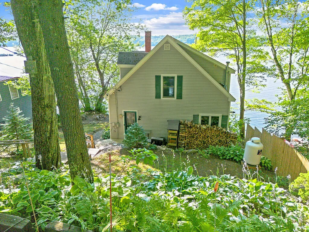 15 Spring Cove Lane Gardiner ME 04345