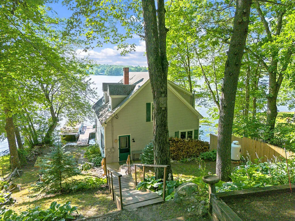 15 Spring Cove Lane Gardiner ME 04345