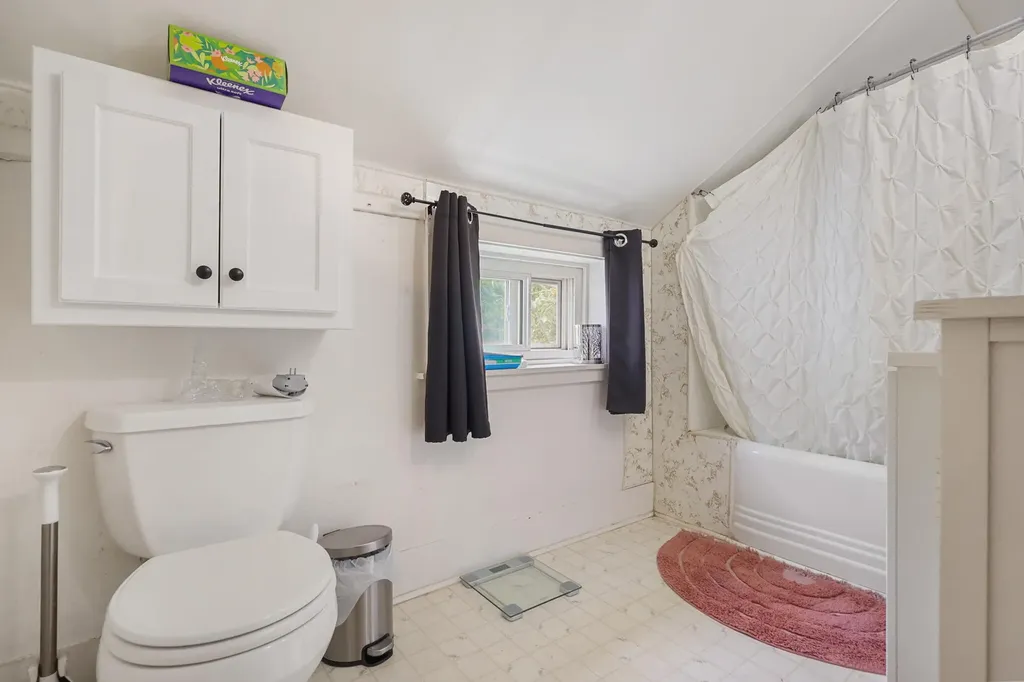 203 Grove Street Bangor ME 04401