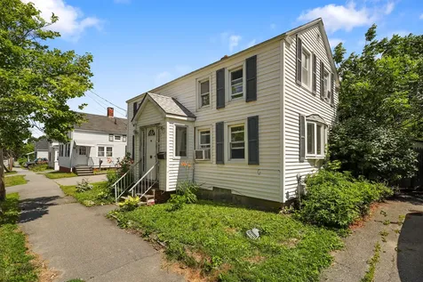 203 Grove Street Bangor ME 04401