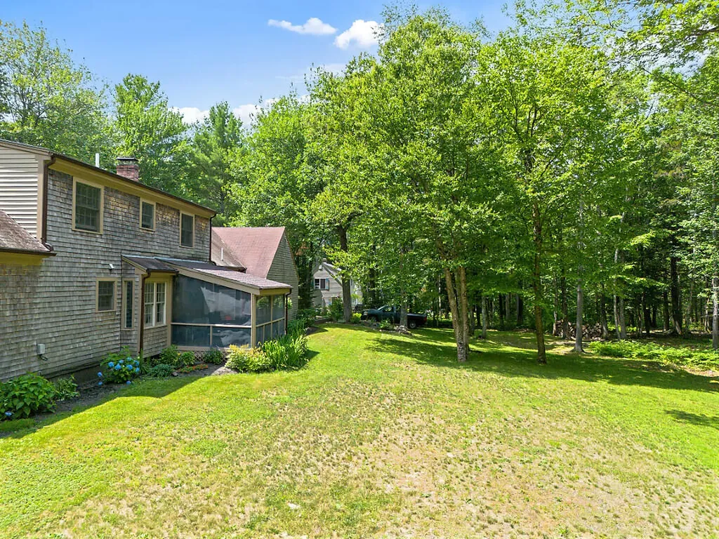 31 Pheasant Run Road Belgrade ME 04917