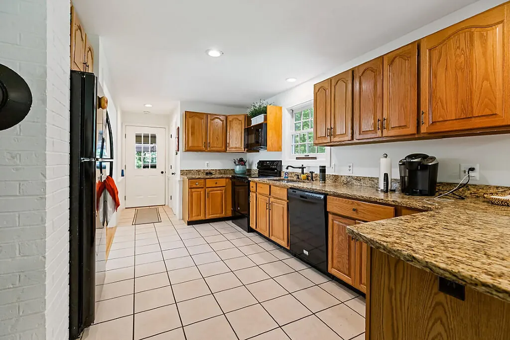 31 Pheasant Run Road Belgrade ME 04917
