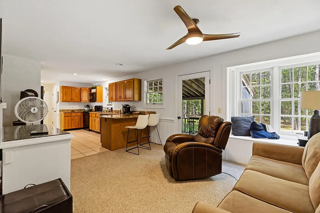 31 Pheasant Run Road Belgrade ME 04917