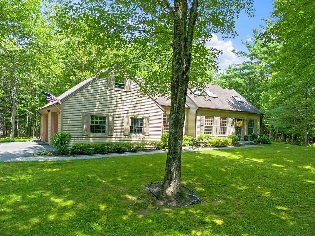 31 Pheasant Run Road Belgrade ME 04917