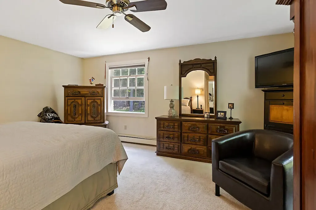 31 Pheasant Run Road Belgrade ME 04917