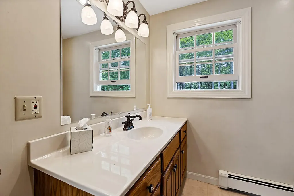 31 Pheasant Run Road Belgrade ME 04917
