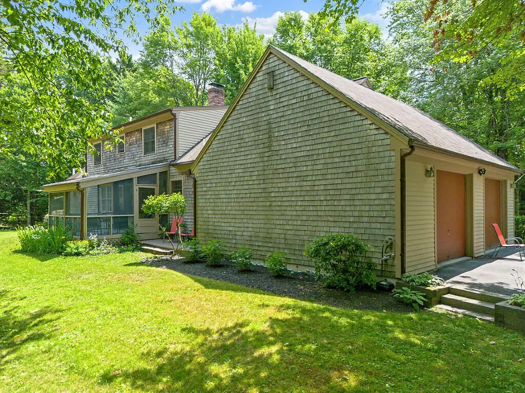 31 Pheasant Run Road Belgrade ME 04917