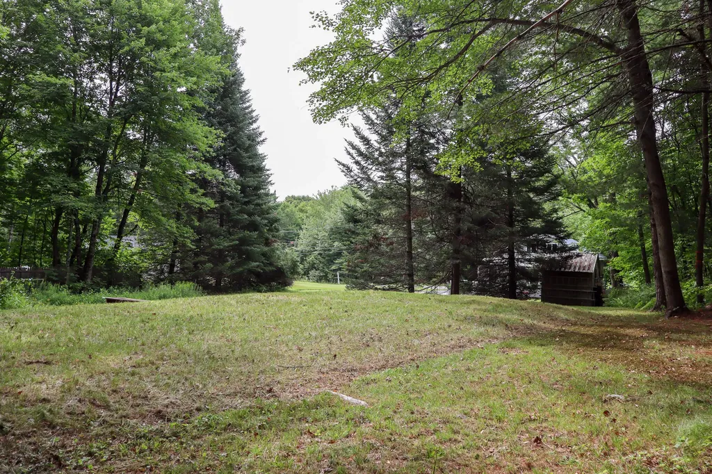 513 S High Street Bridgton ME 04009