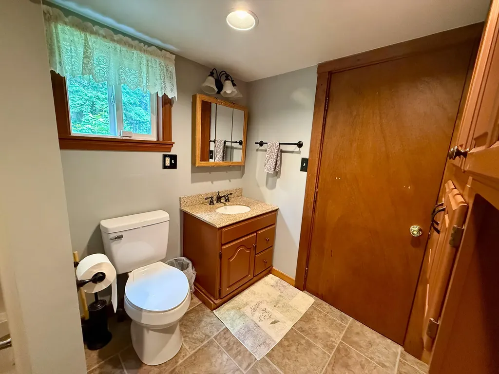 513 S High Street Bridgton ME 04009