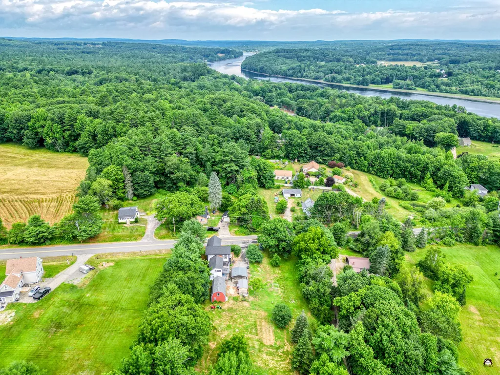 34 Capen Road Gardiner ME 04345
