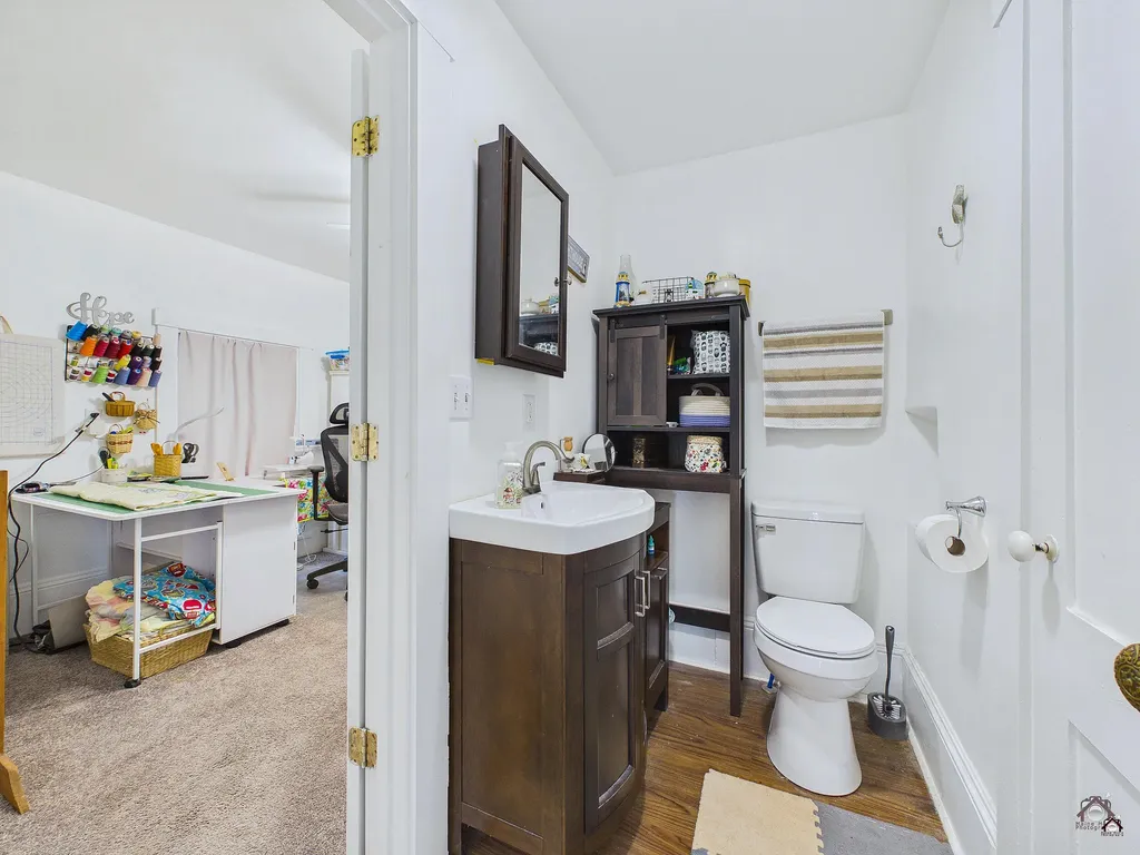 34 Capen Road Gardiner ME 04345