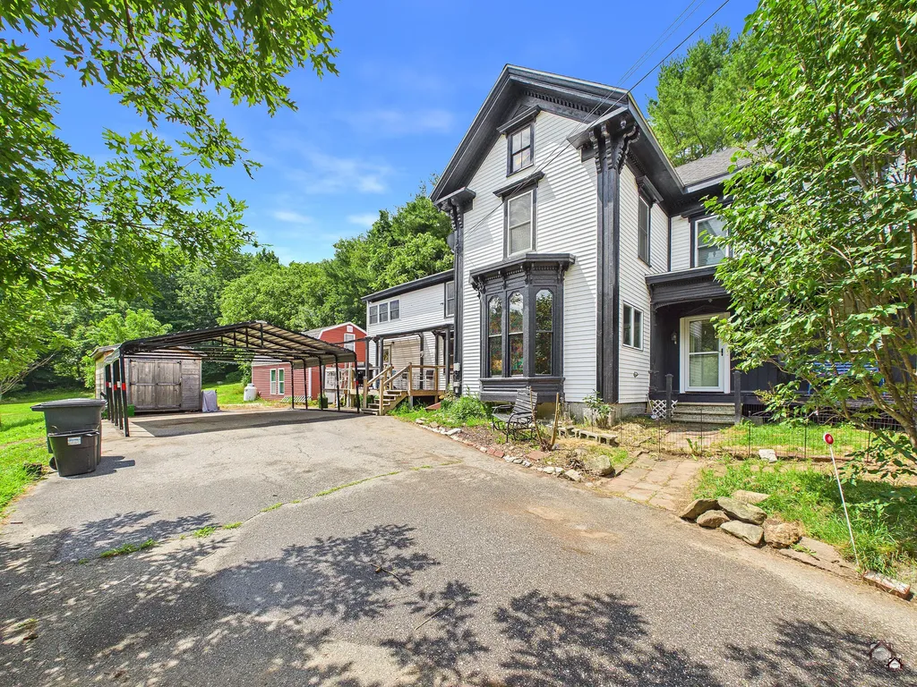34 Capen Road Gardiner ME 04345