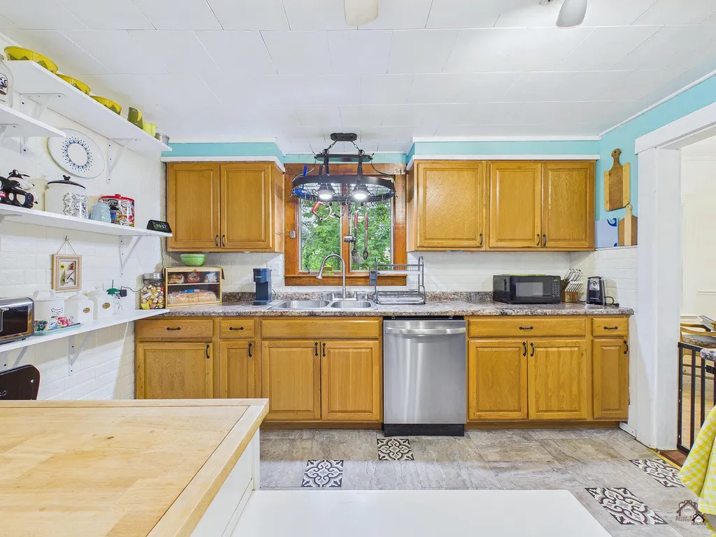 34 Capen Road Gardiner ME 04345