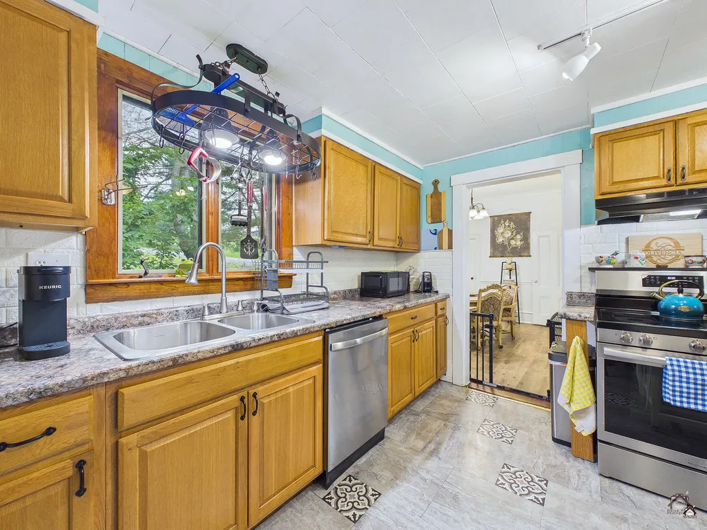 34 Capen Road Gardiner ME 04345