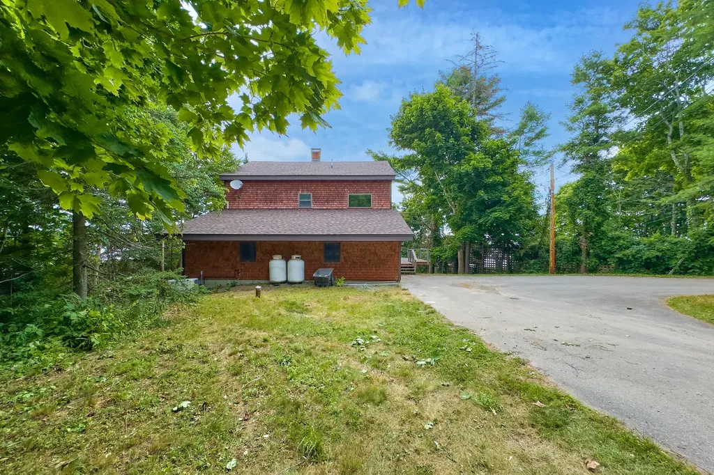 67 Mahalas Lane Owls Head ME 04854
