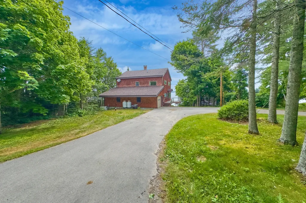 67 Mahalas Lane Owls Head ME 04854
