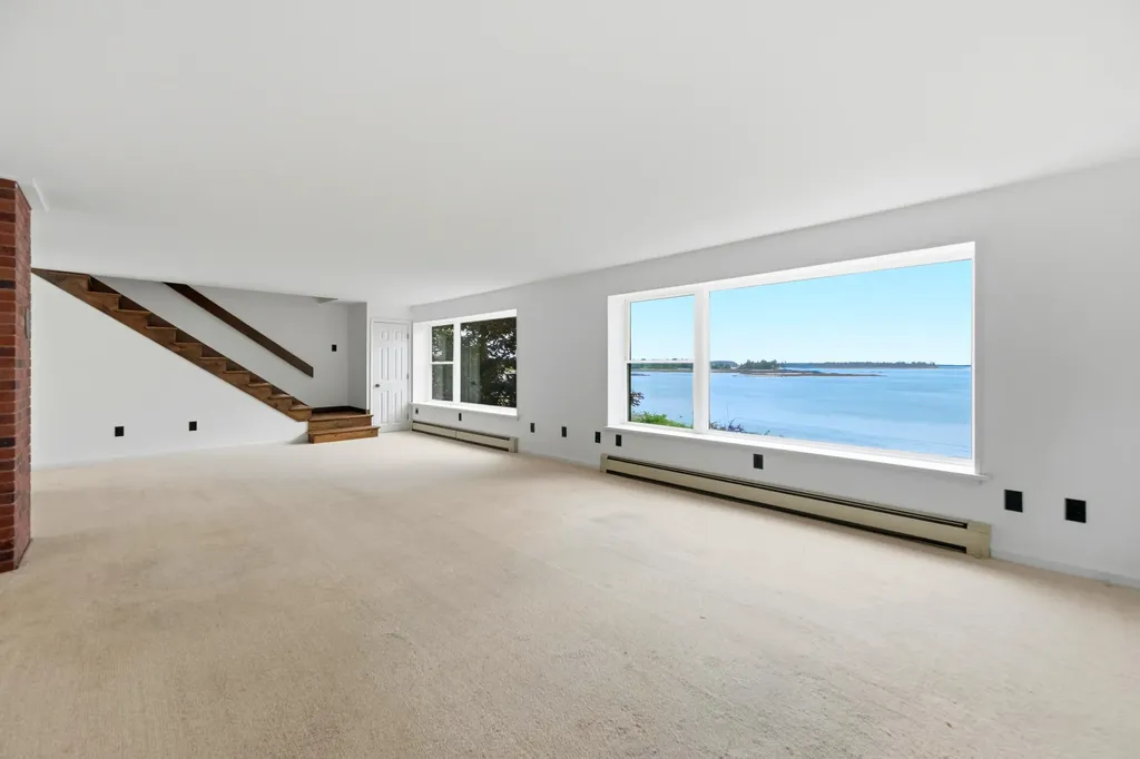 67 Mahalas Lane Owls Head ME 04854