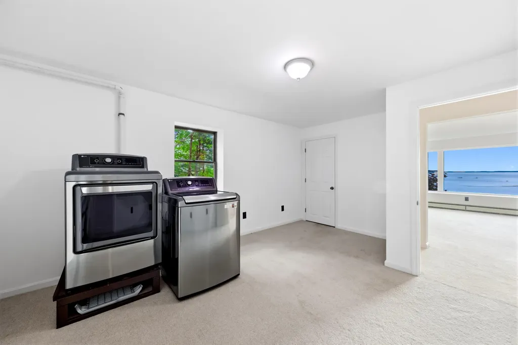 67 Mahalas Lane Owls Head ME 04854