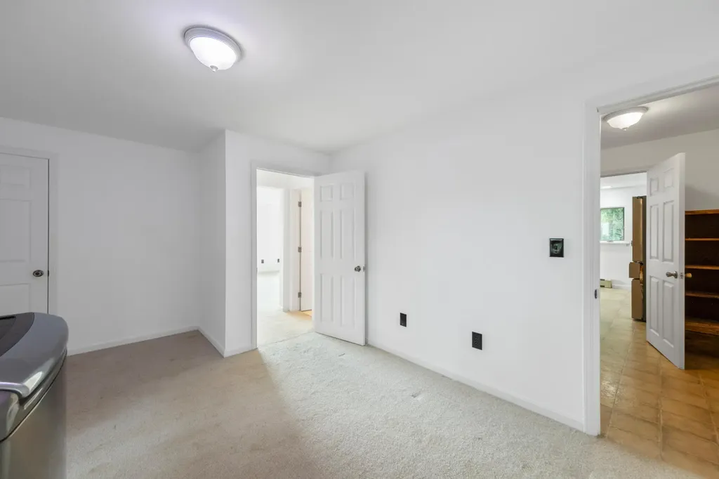 67 Mahalas Lane Owls Head ME 04854