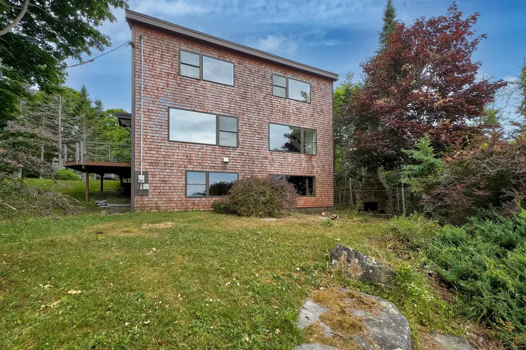 67 Mahalas Lane Owls Head ME 04854