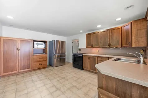 67 Mahalas Lane Owls Head ME 04854