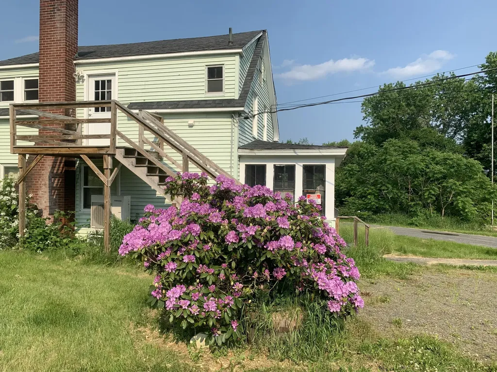 57 Oxford Street Augusta ME 04330